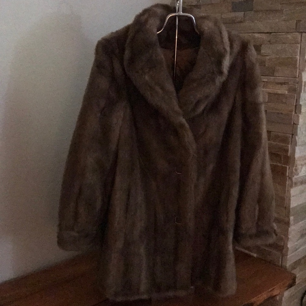 Coat - Picture 1 of 11